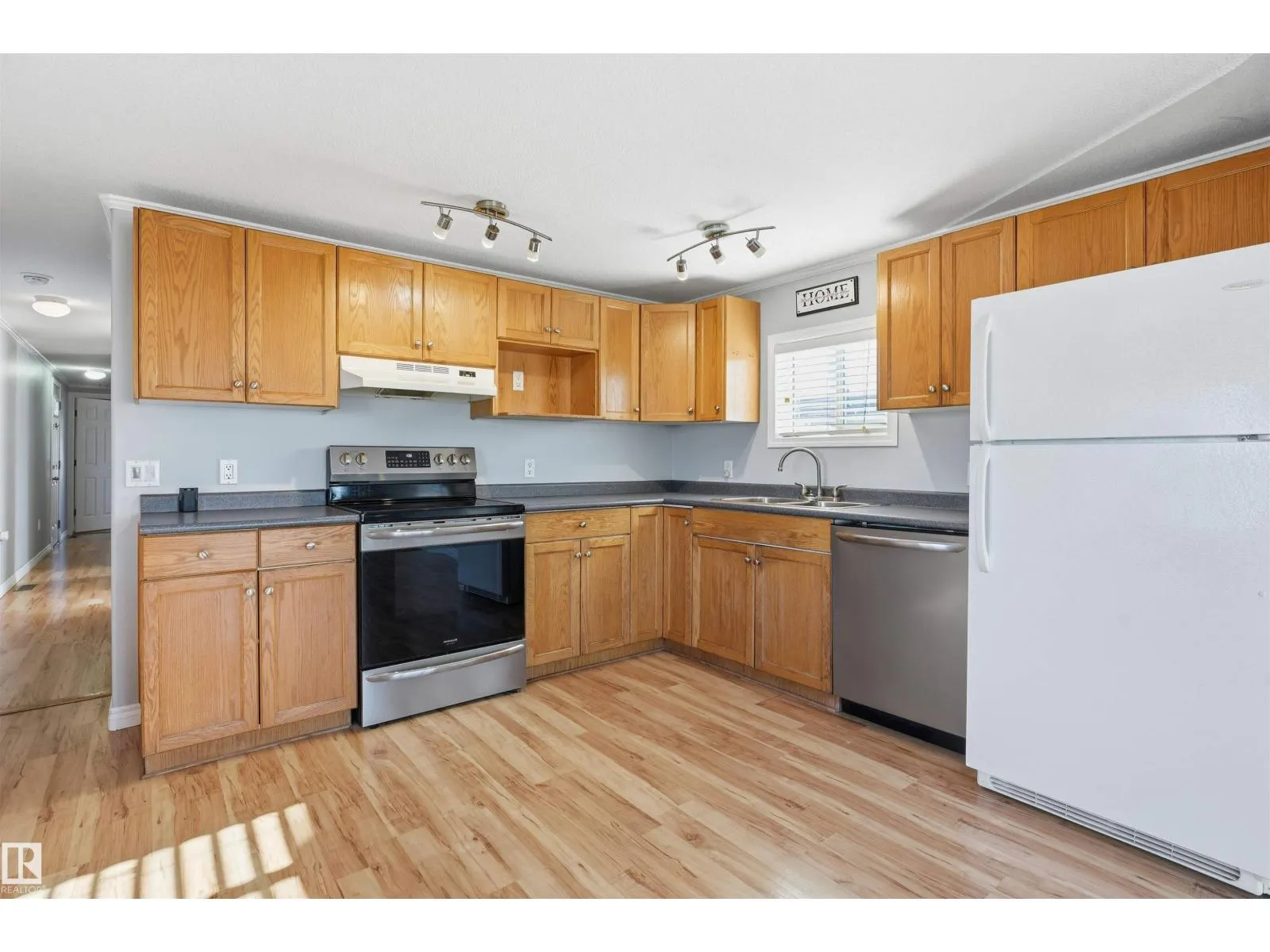2626 10770 Winterburn RD NW