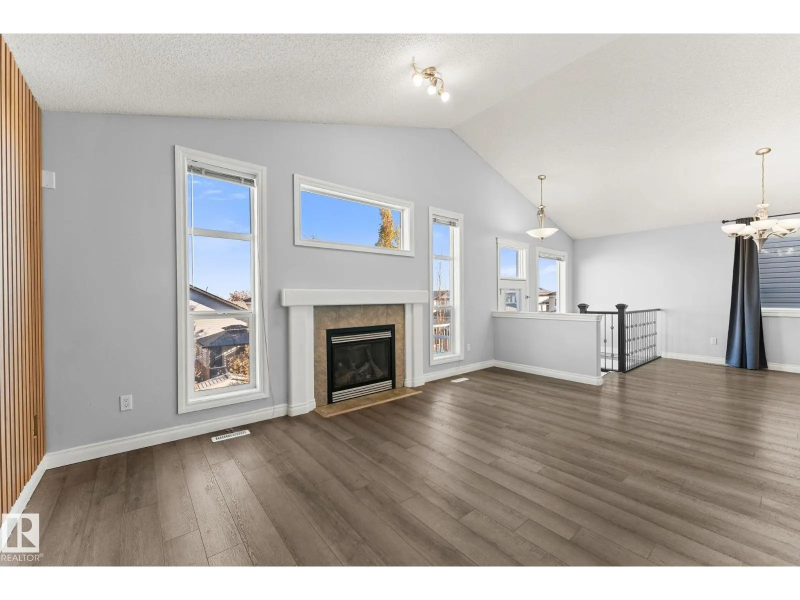 15407 47 ST NW NW