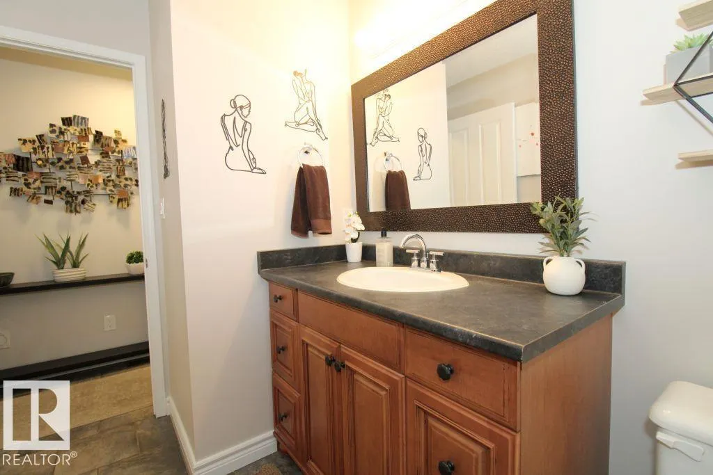 13 DARTMOUTH CR