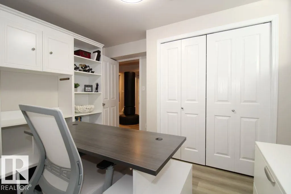 13 DARTMOUTH CR