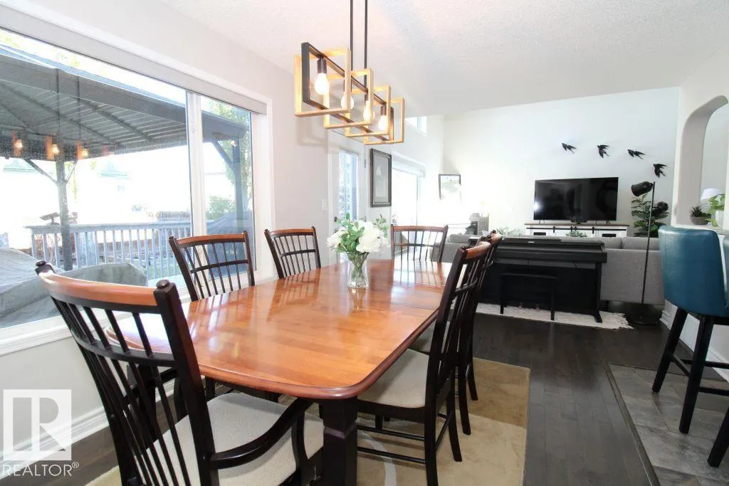 13 DARTMOUTH CR