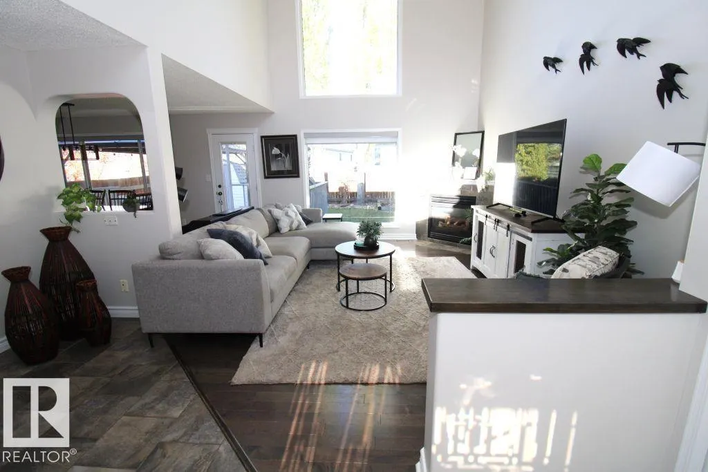 13 DARTMOUTH CR
