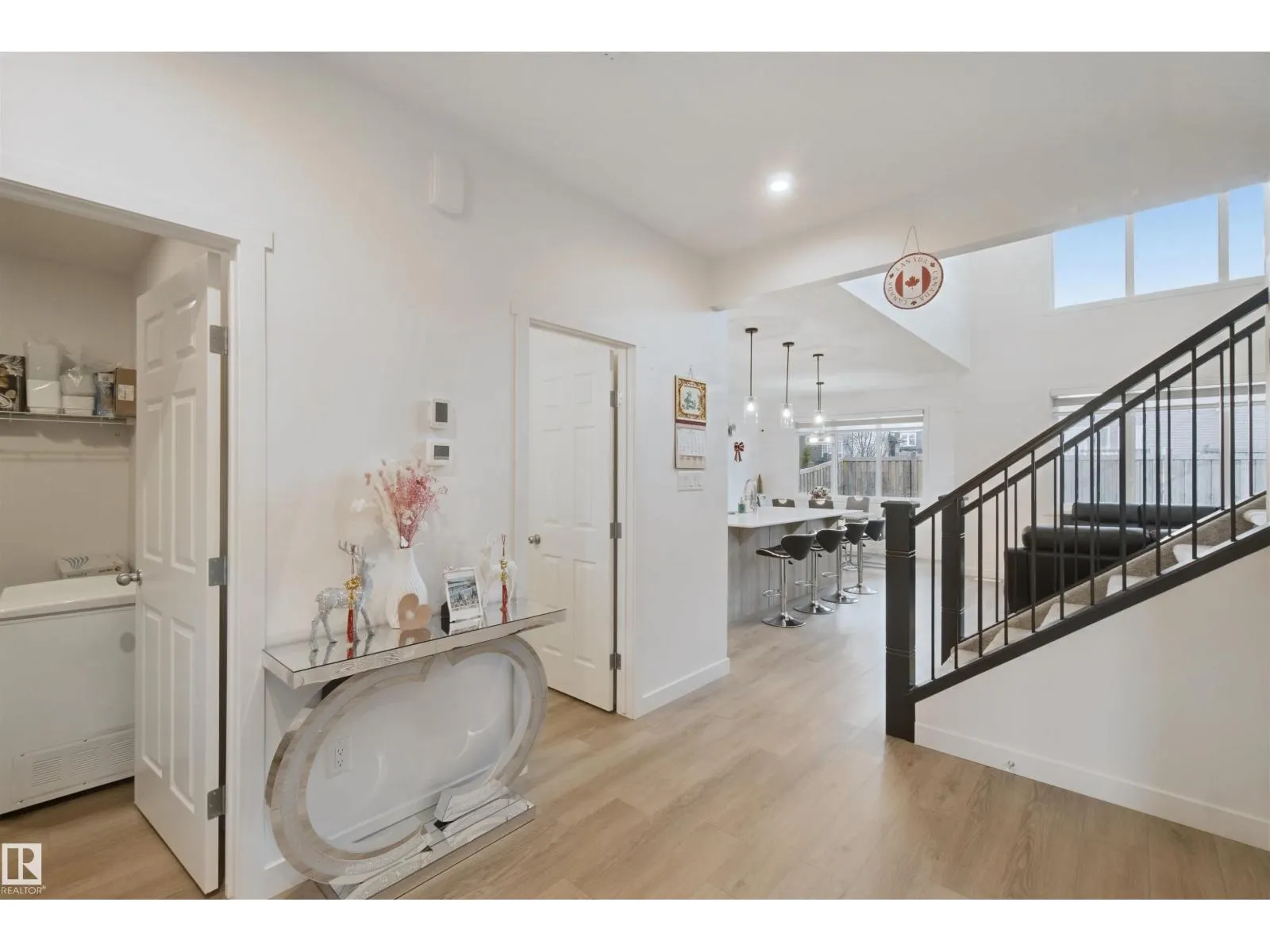 8178 222A ST NW