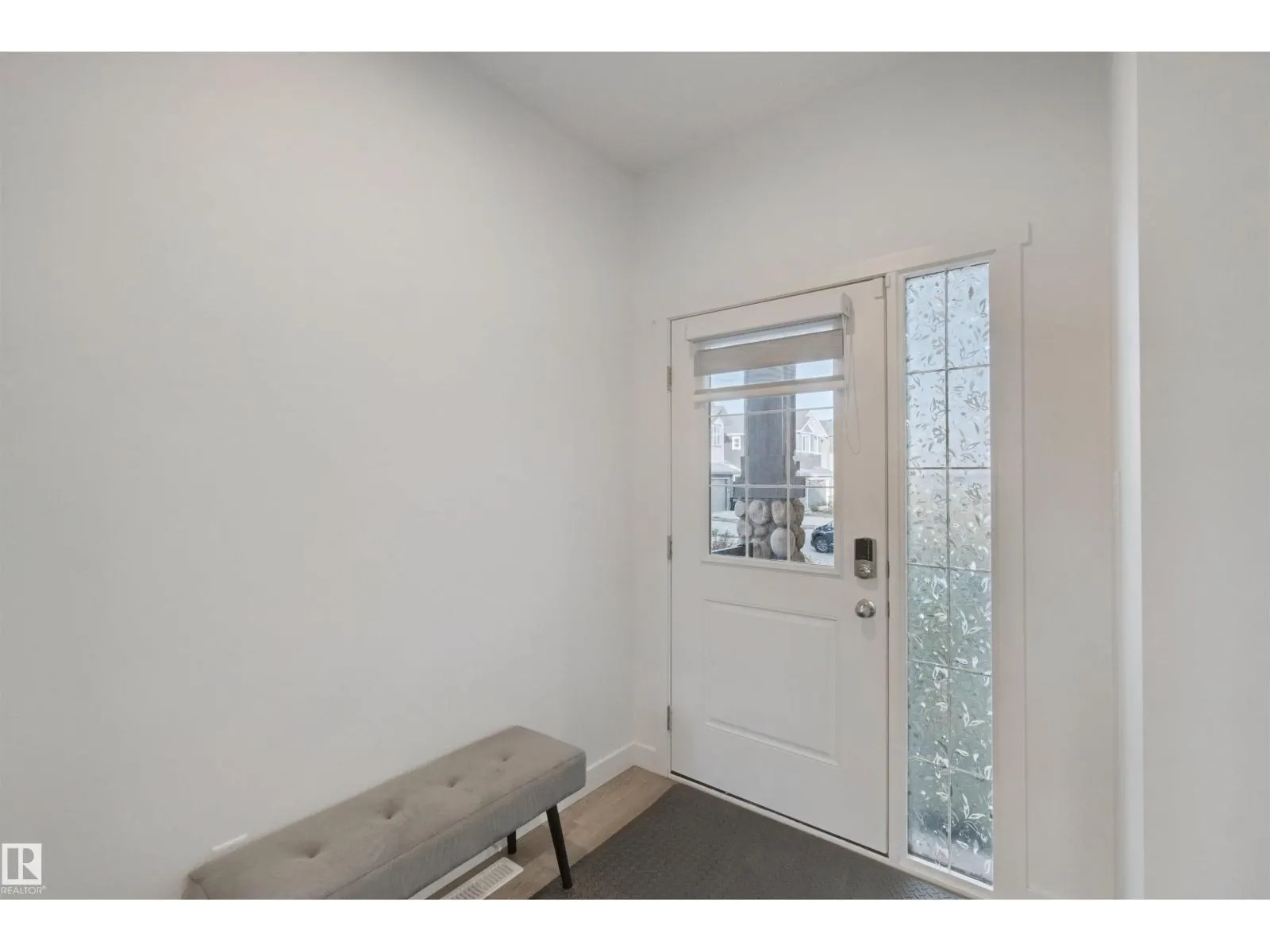 8178 222A ST NW