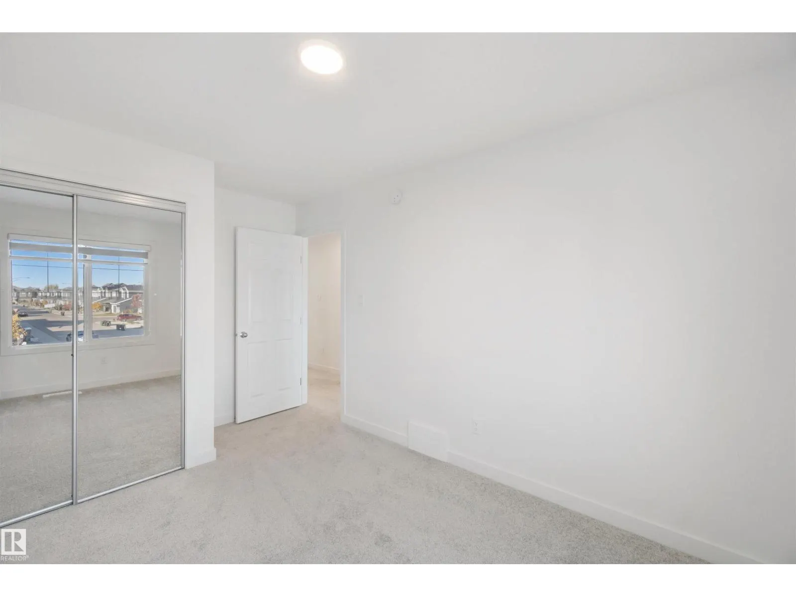 8178 222A ST NW