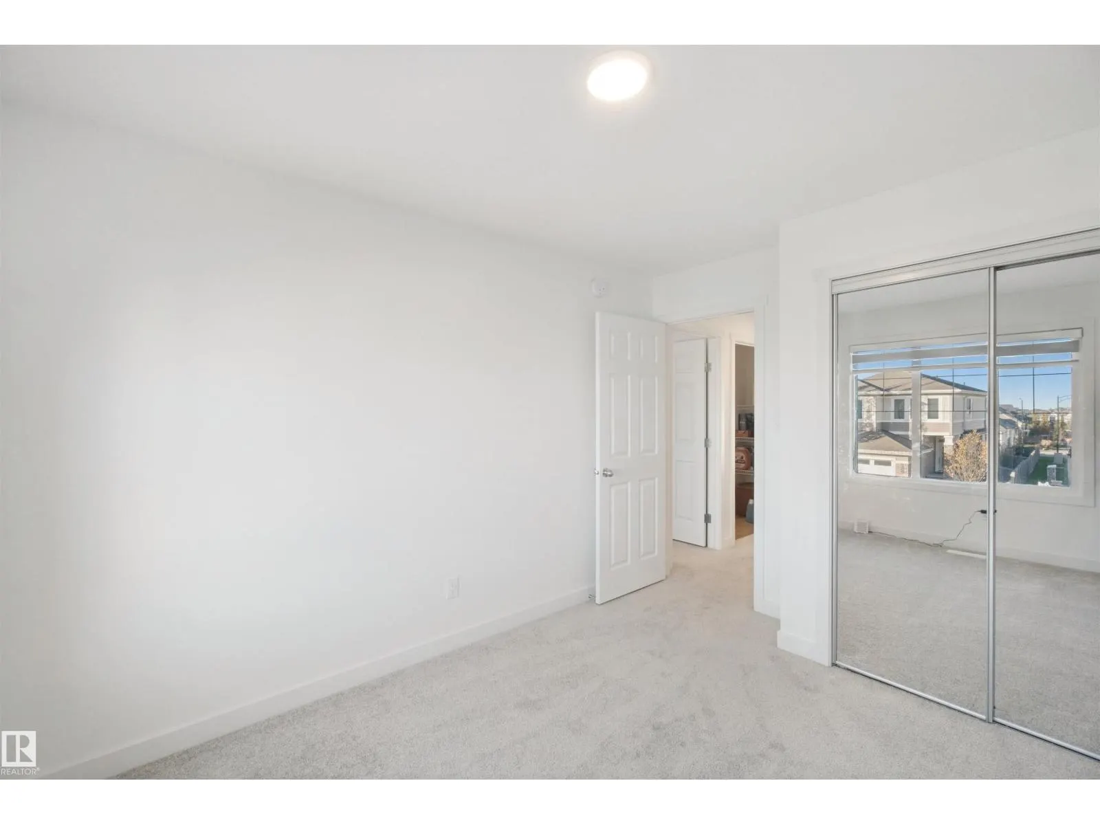 8178 222A ST NW