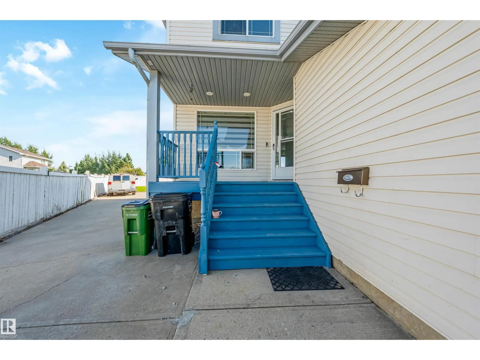 13023 HUDSON WY NW