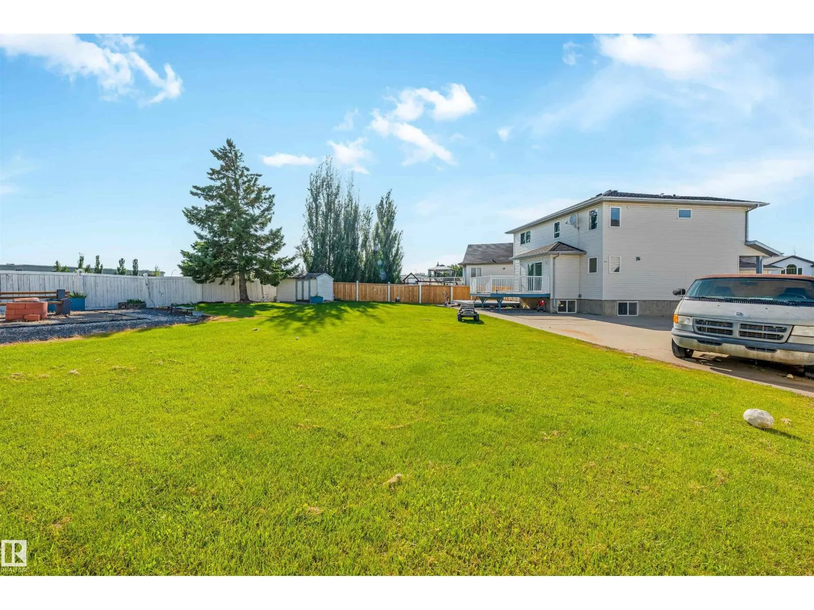 13023 HUDSON WY NW