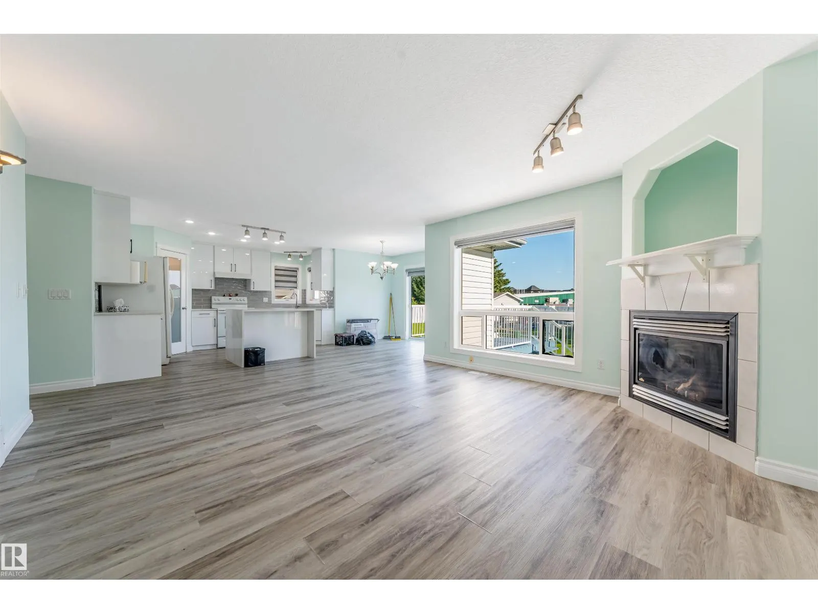 13023 HUDSON WY NW