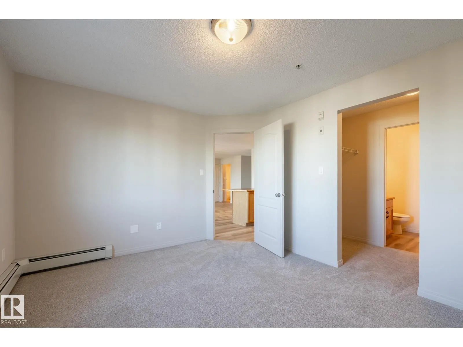 #317 3425 19 ST NW