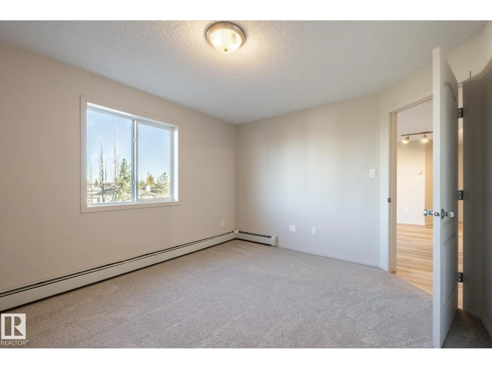 #317 3425 19 ST NW
