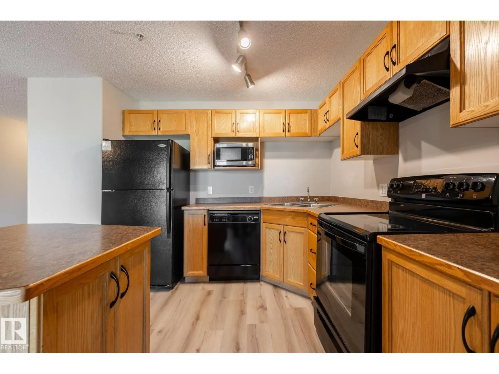 #317 3425 19 ST NW