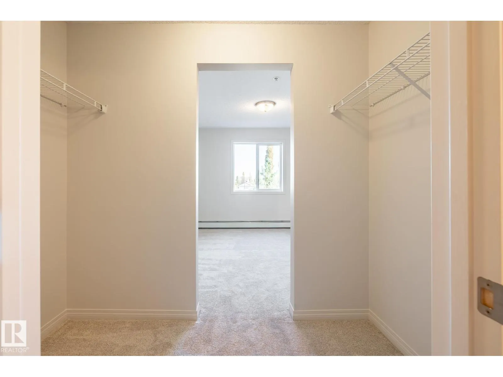 #317 3425 19 ST NW