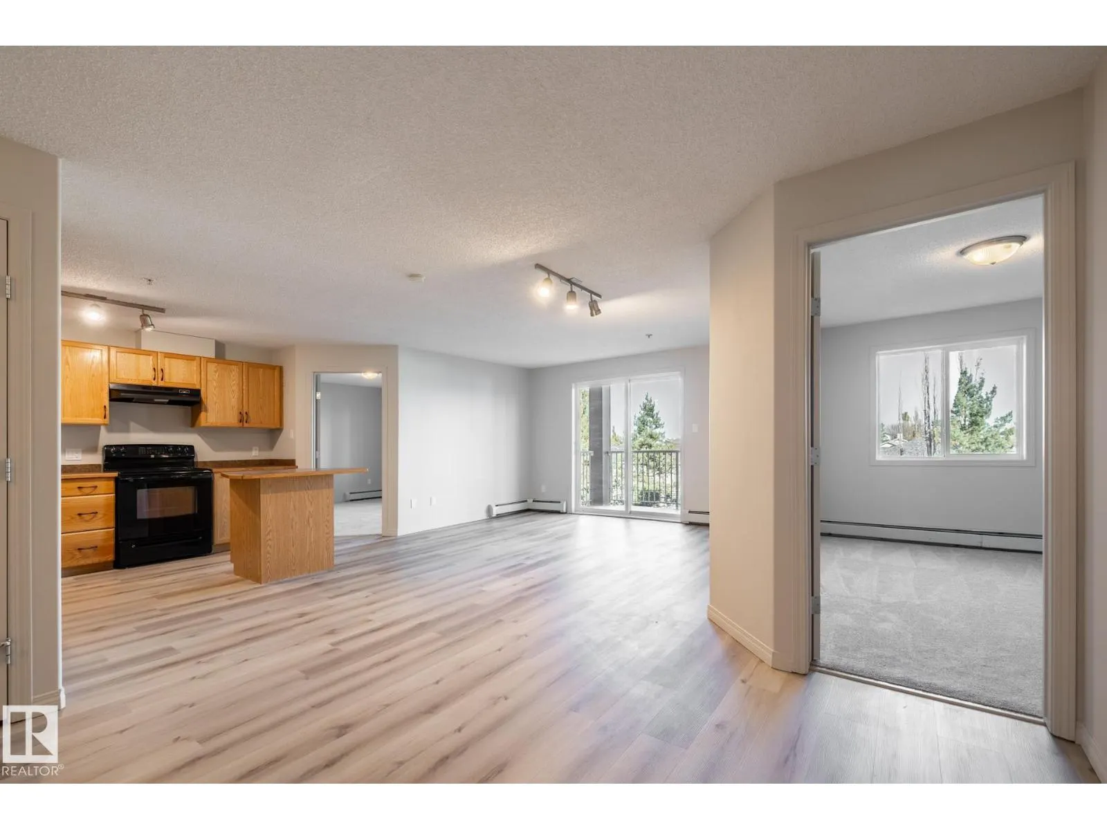 #317 3425 19 ST NW