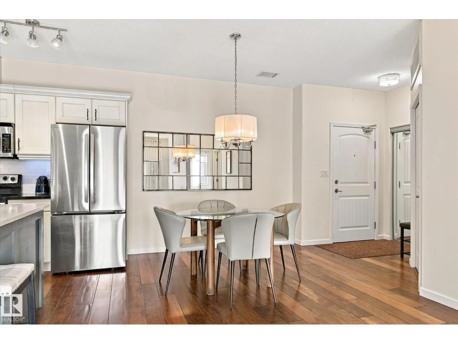 #306 6083 MAYNARD WY NW