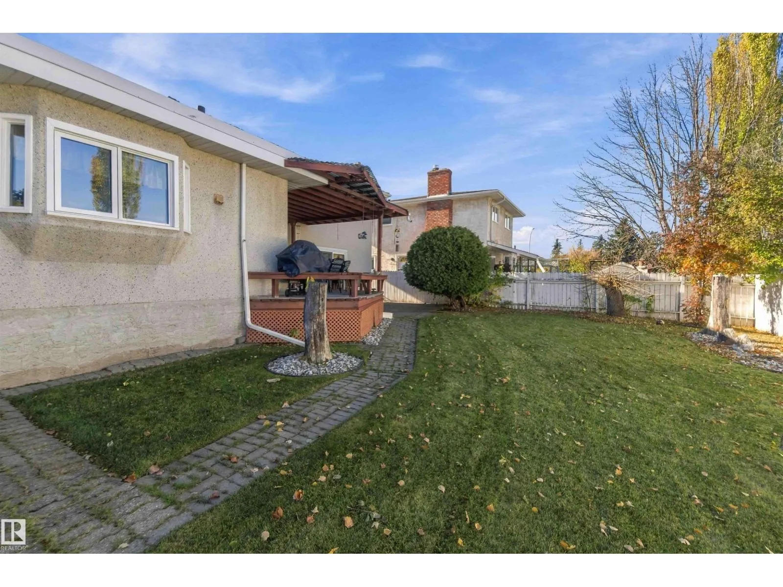 10928 41A AV NW