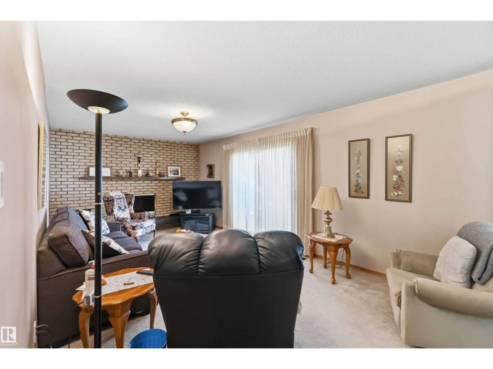 10928 41A AV NW
