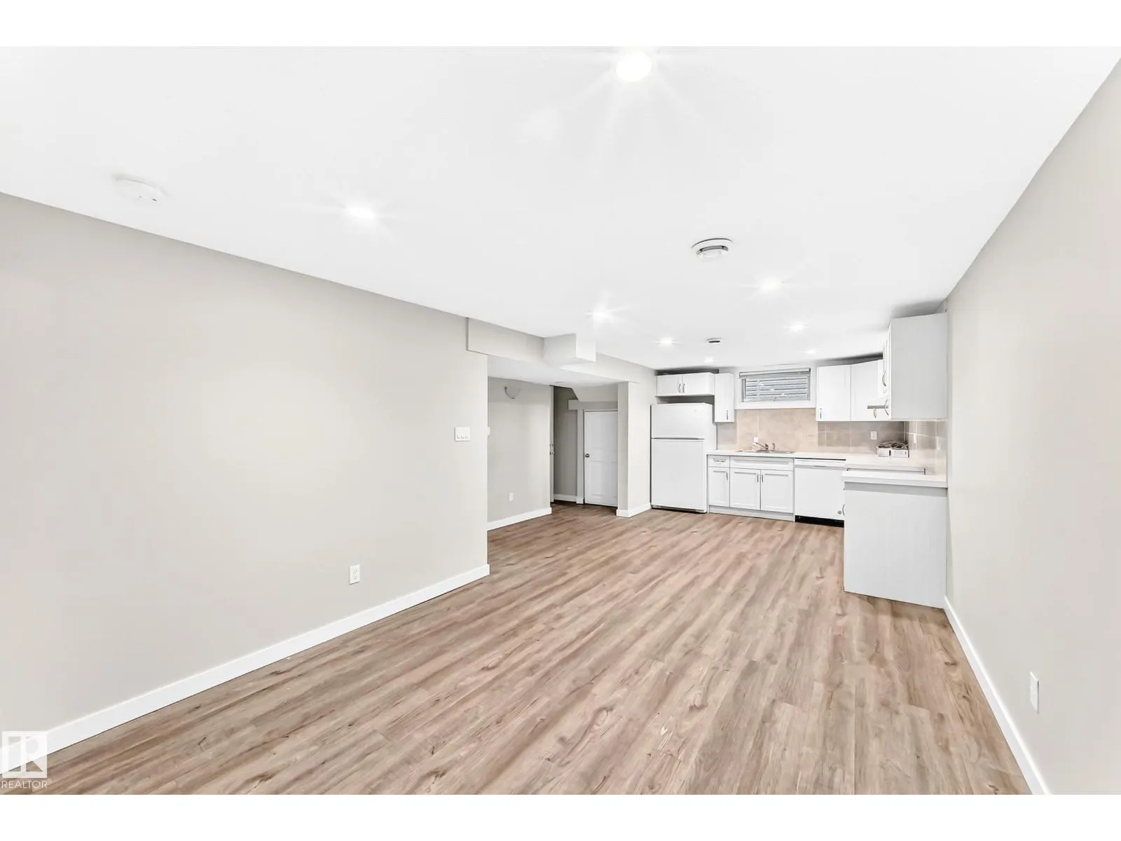 12217 88 ST NW