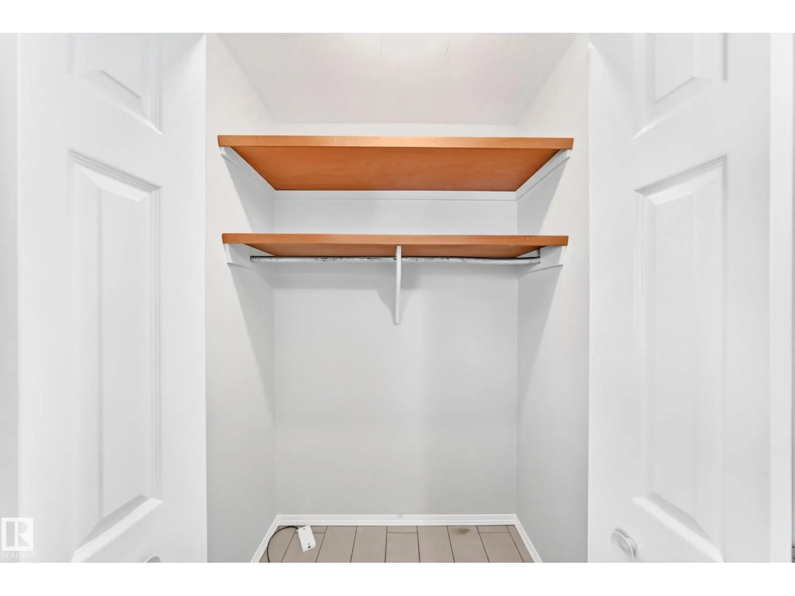 12217 88 ST NW