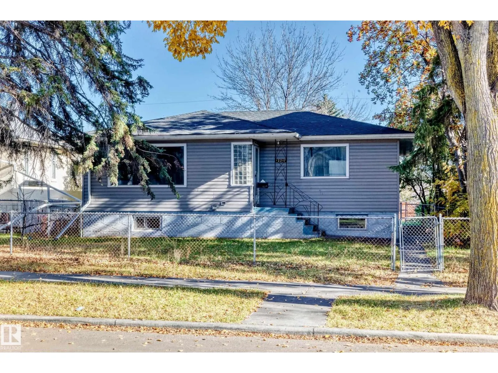 12217 88 ST NW