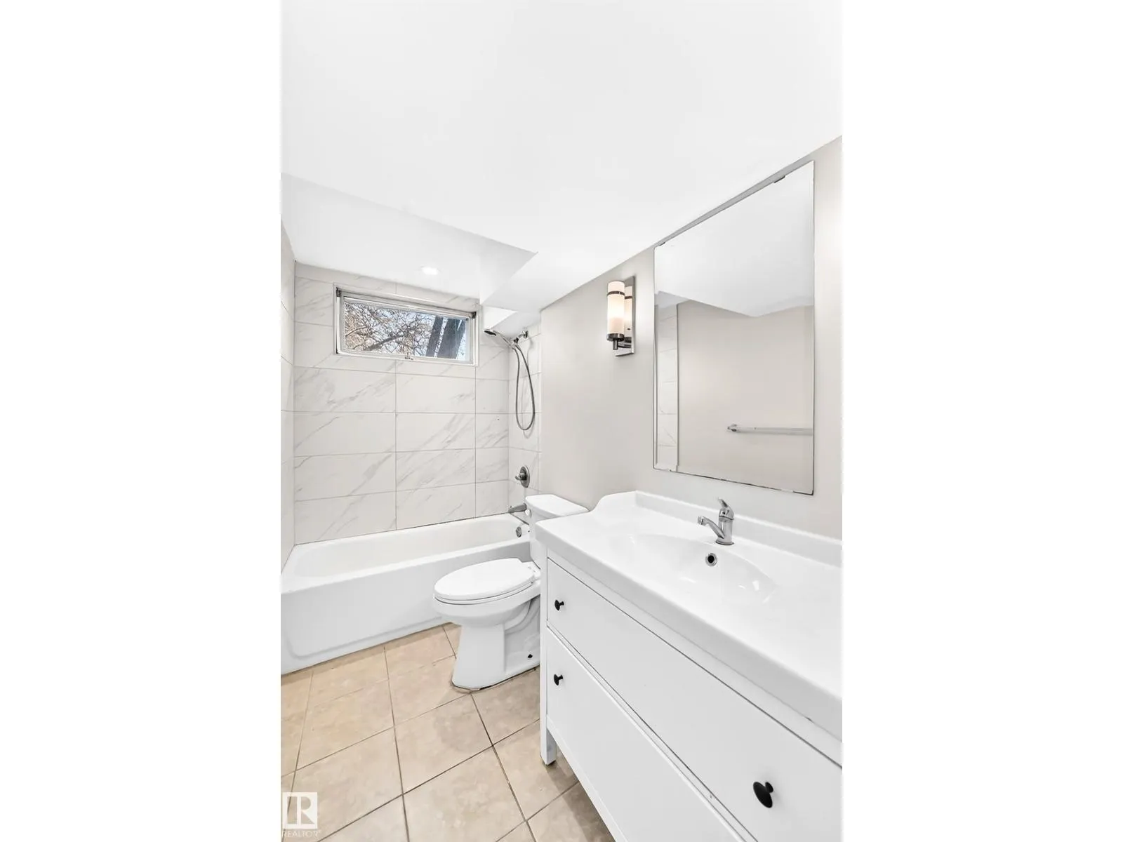 12217 88 ST NW