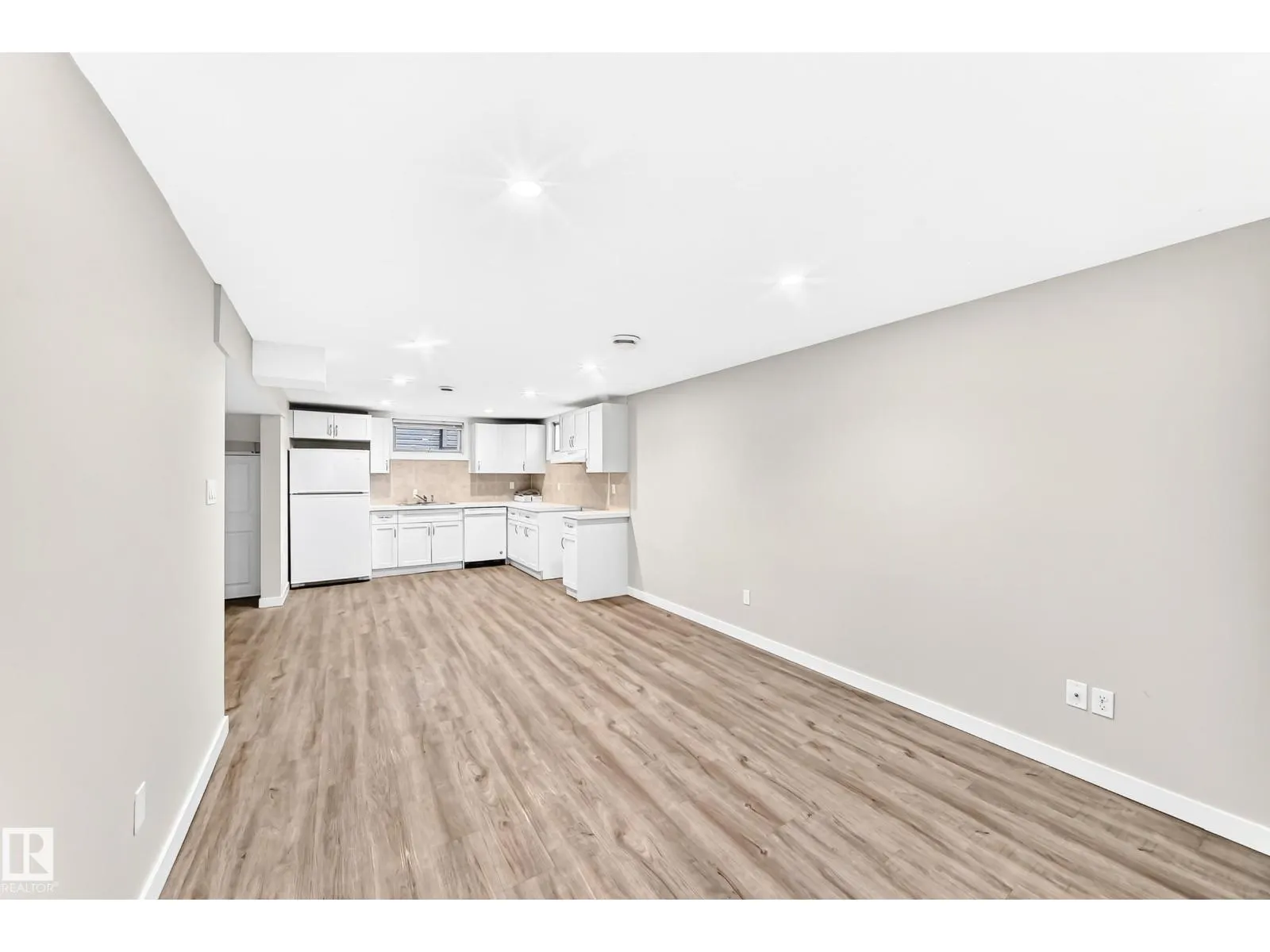 12217 88 ST NW