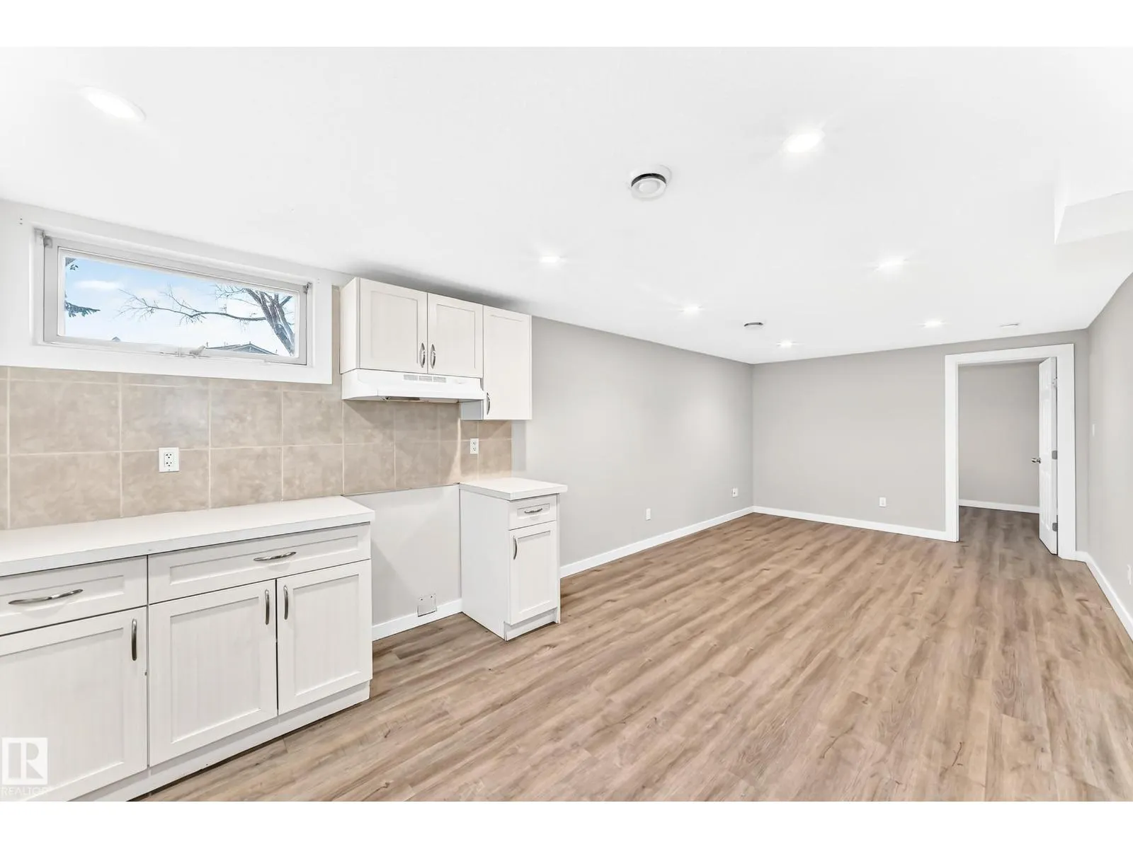 12217 88 ST NW