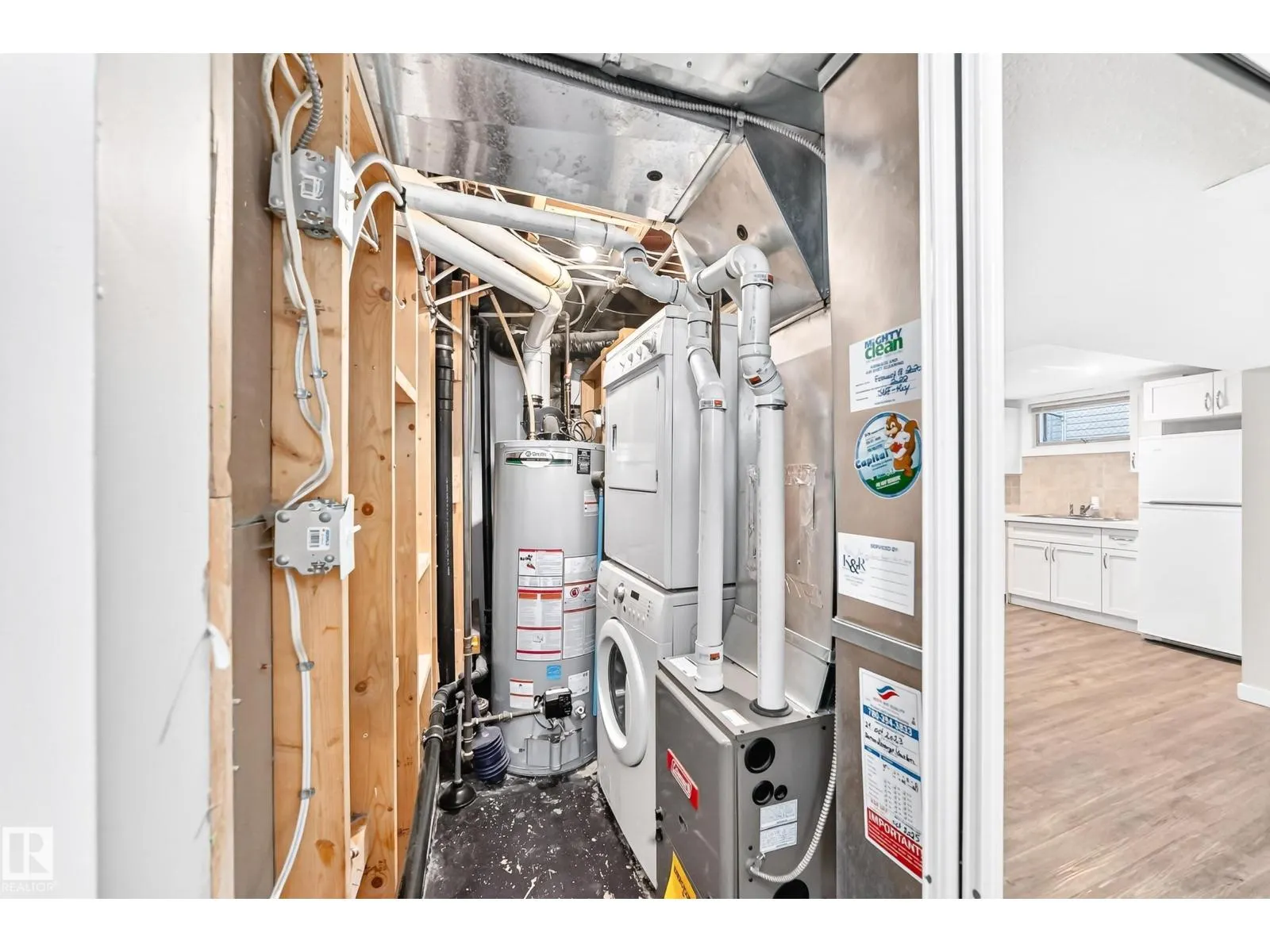 12217 88 ST NW