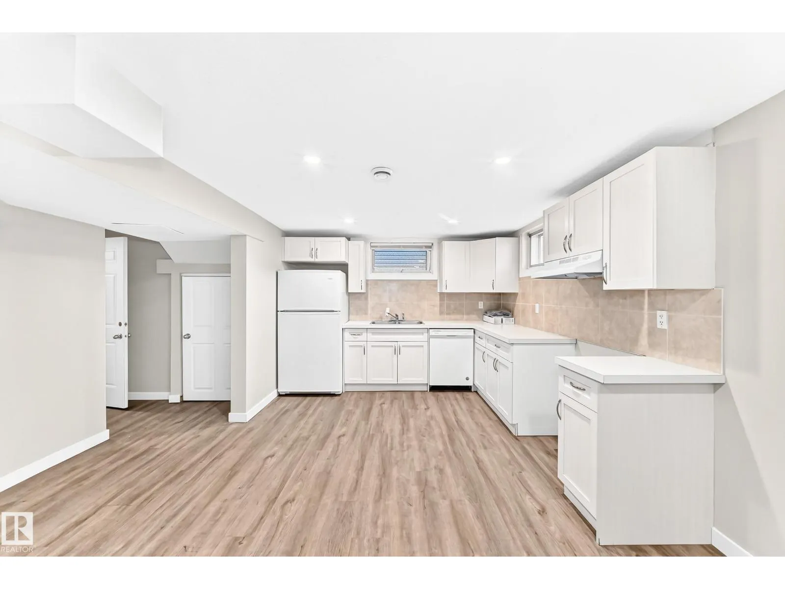 12217 88 ST NW