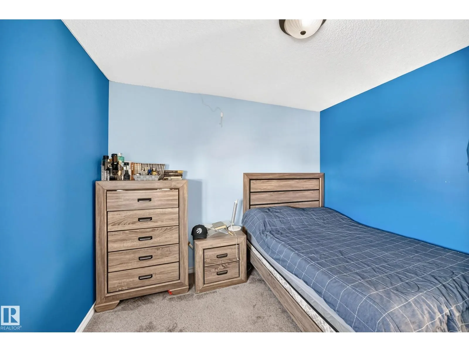 13528 141 AV NW