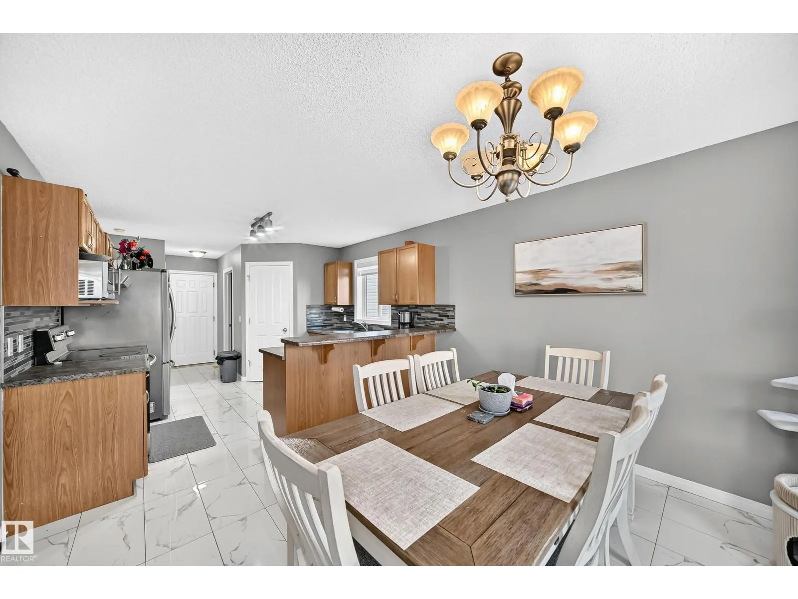 13528 141 AV NW