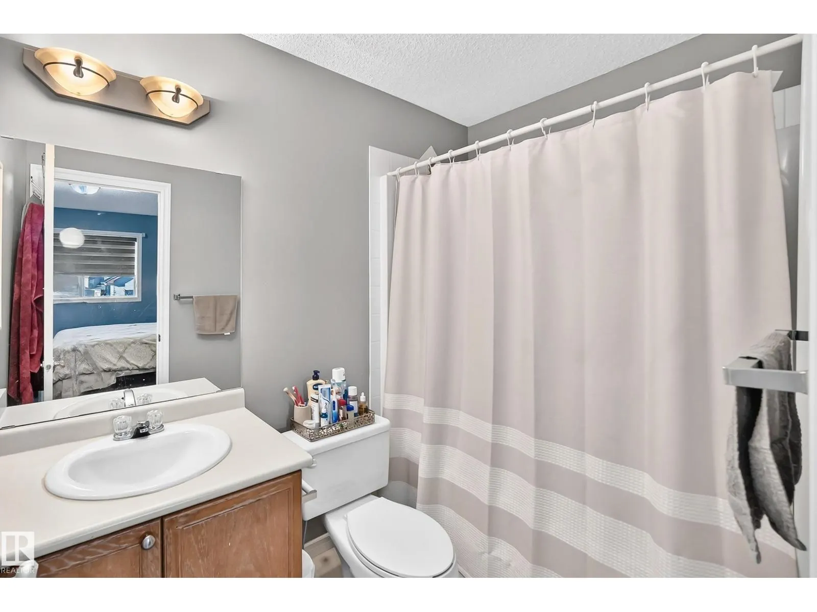 13528 141 AV NW