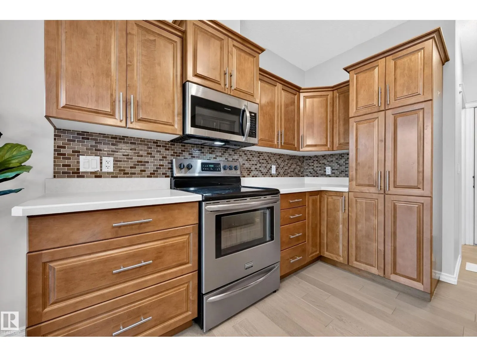 #404 41 SUMMERWOOD BV