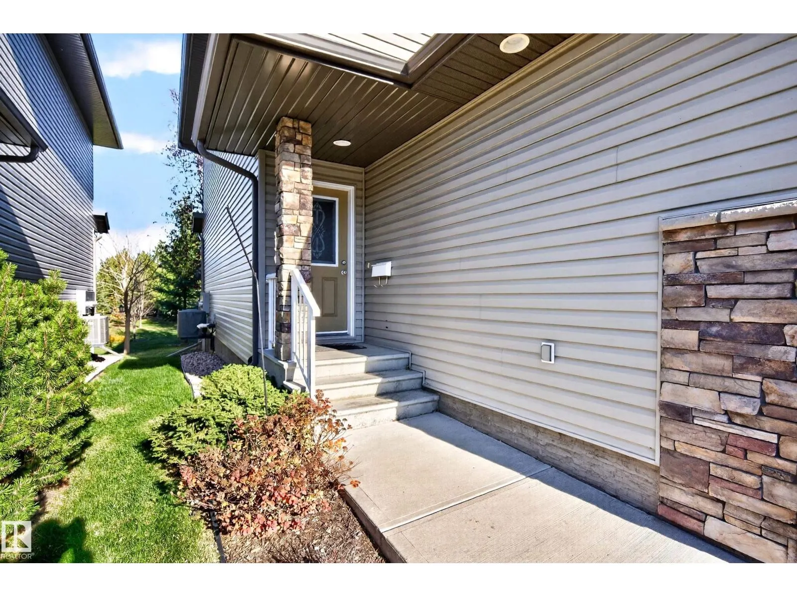 #404 41 SUMMERWOOD BV