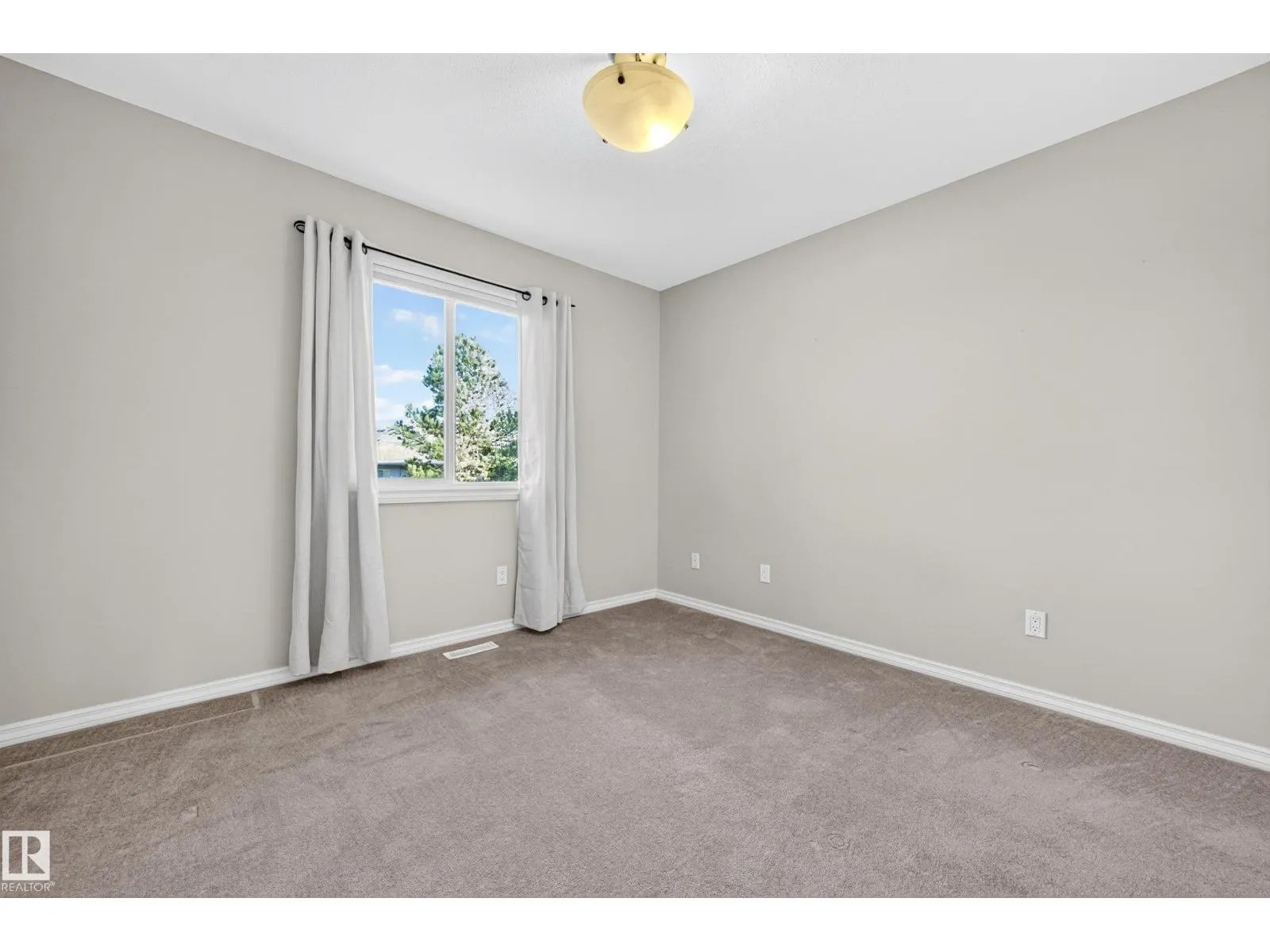 #404 41 SUMMERWOOD BV