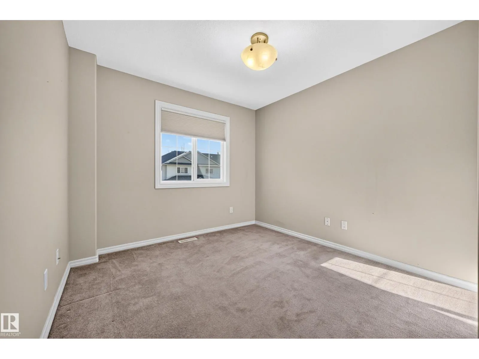 #404 41 SUMMERWOOD BV