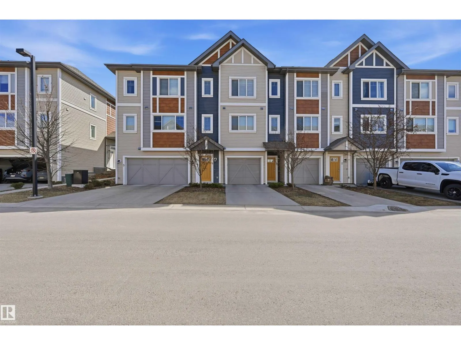 #4 320 SECORD BV NW