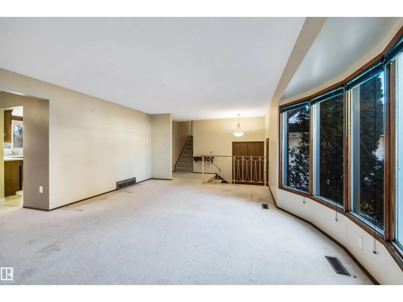26 GLENWOOD CR