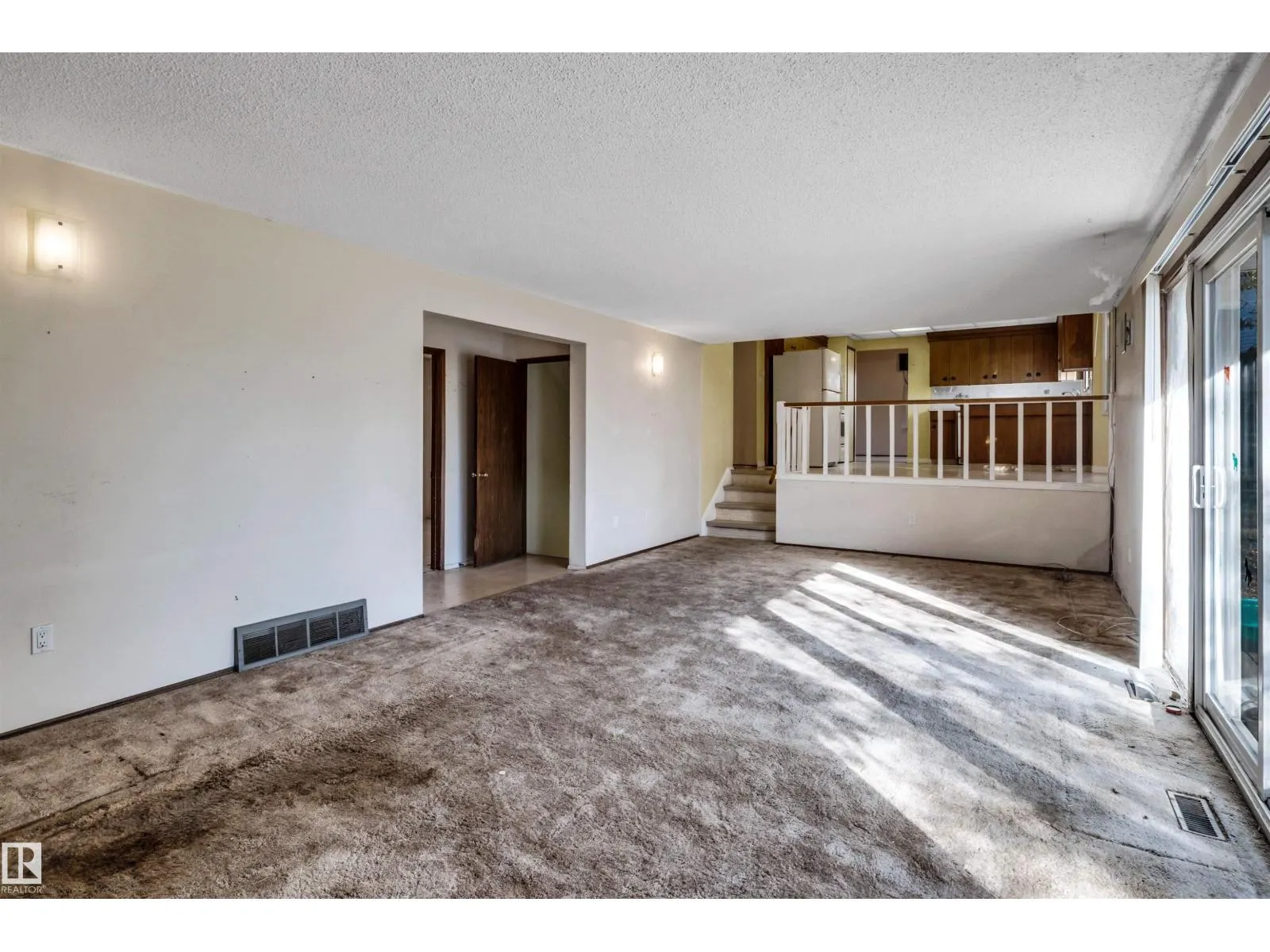 26 GLENWOOD CR