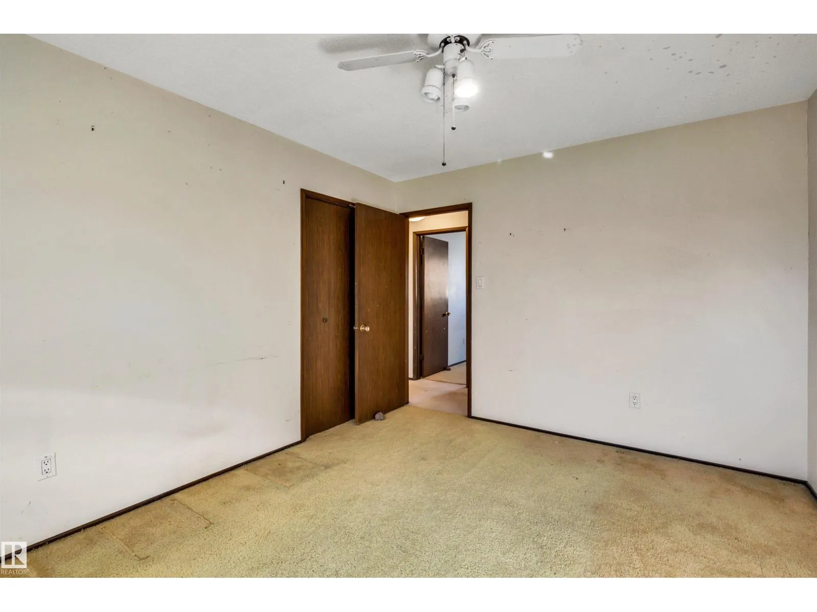 26 GLENWOOD CR