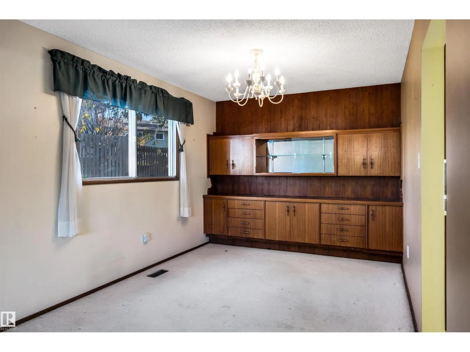 26 GLENWOOD CR
