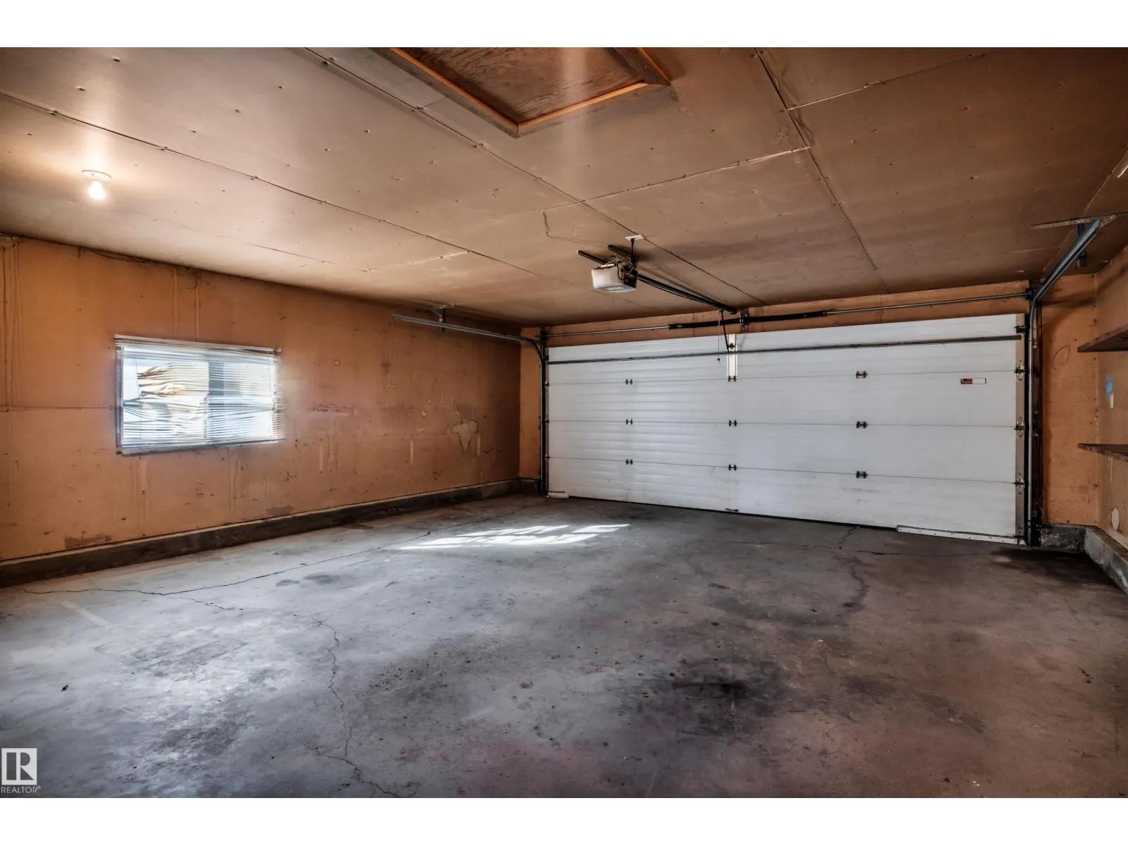 26 GLENWOOD CR