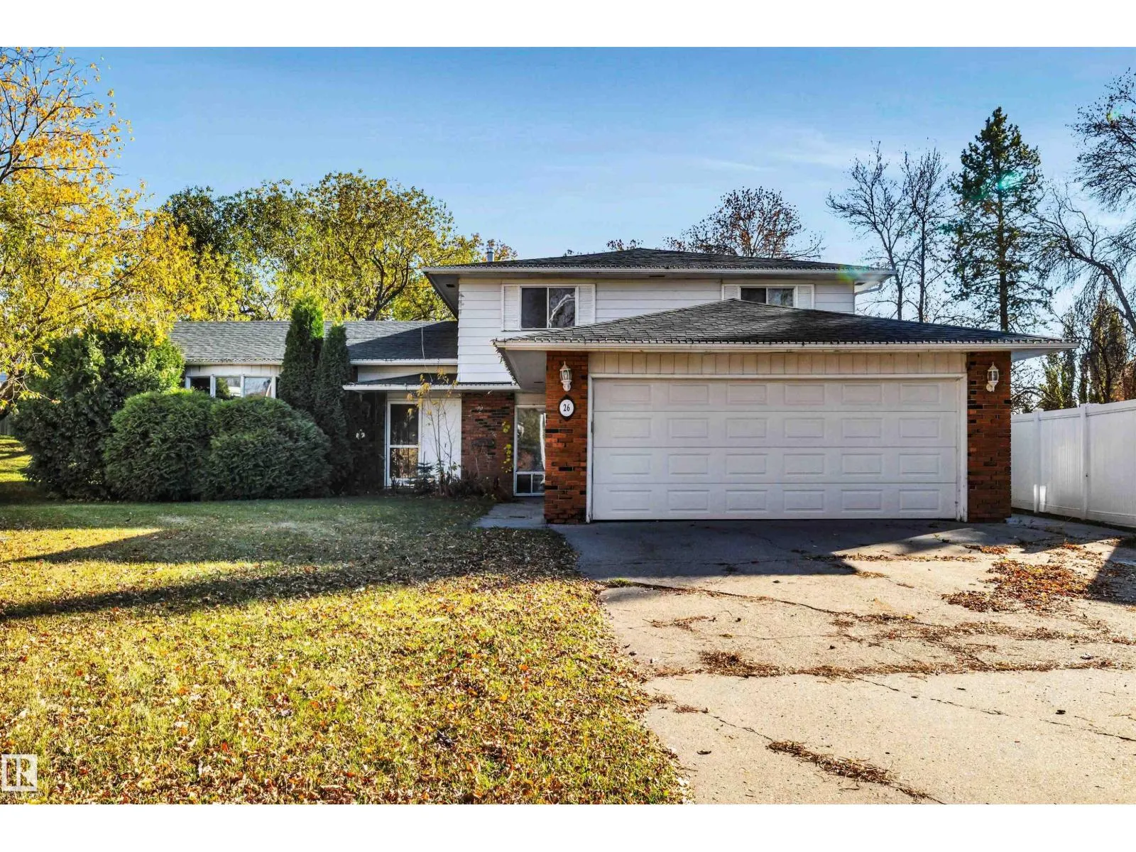 26 GLENWOOD CR