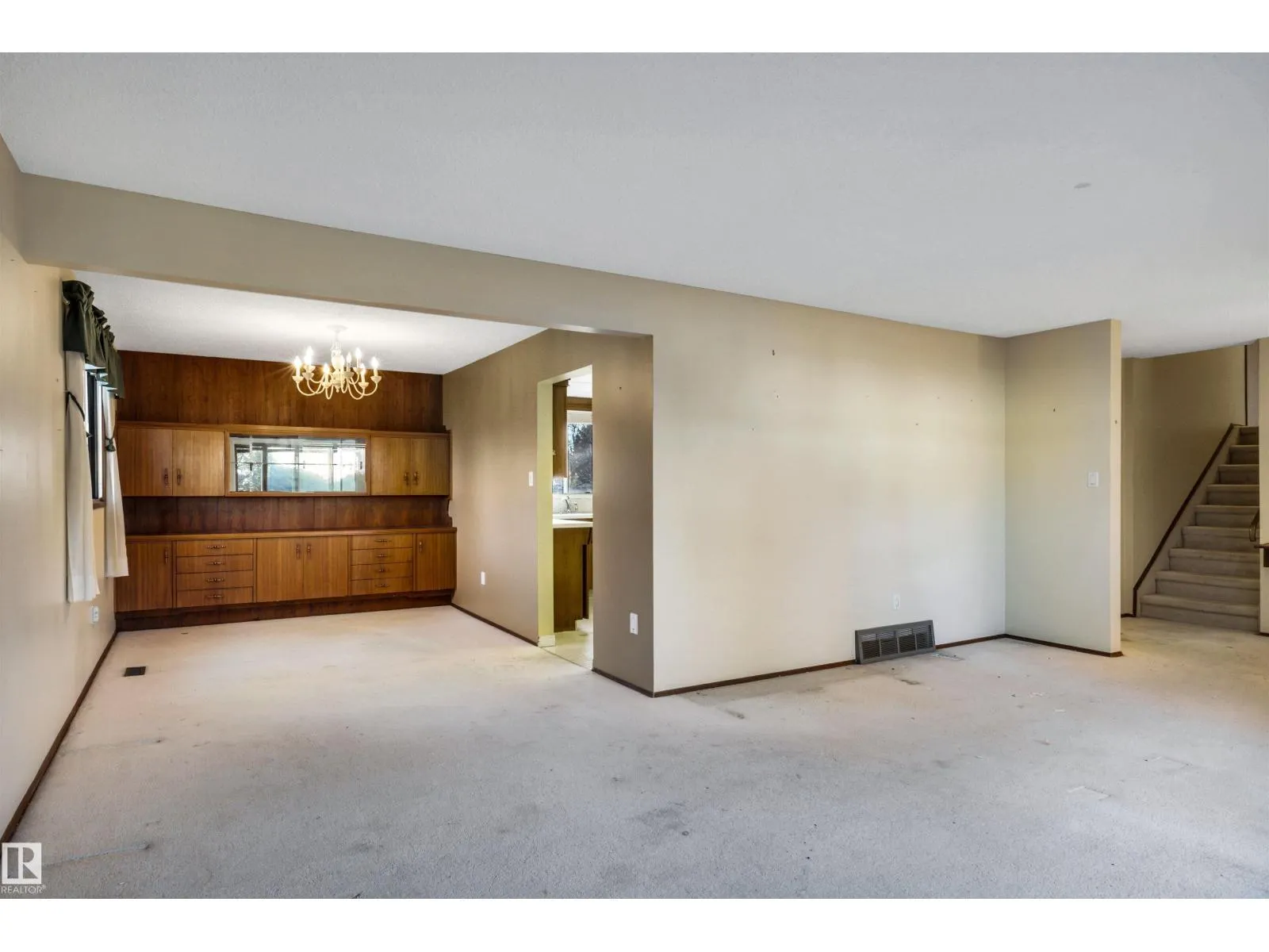 26 GLENWOOD CR