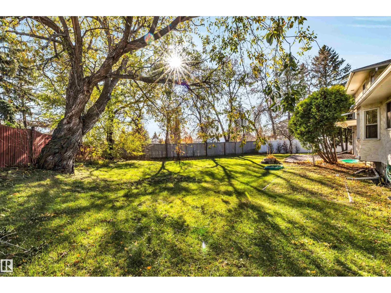 26 GLENWOOD CR