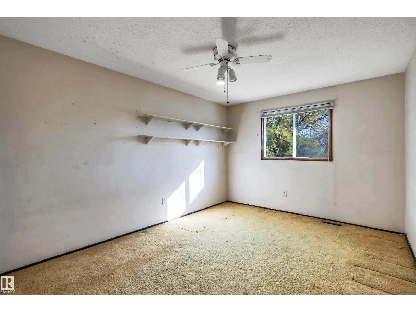 26 GLENWOOD CR