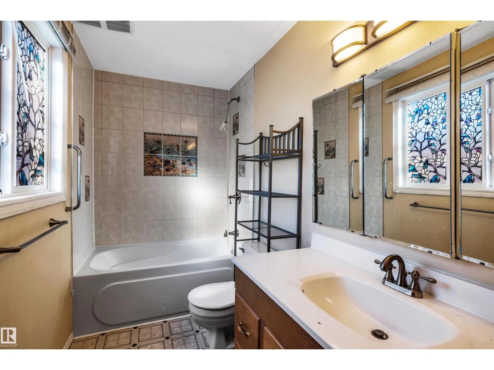26 GLENWOOD CR