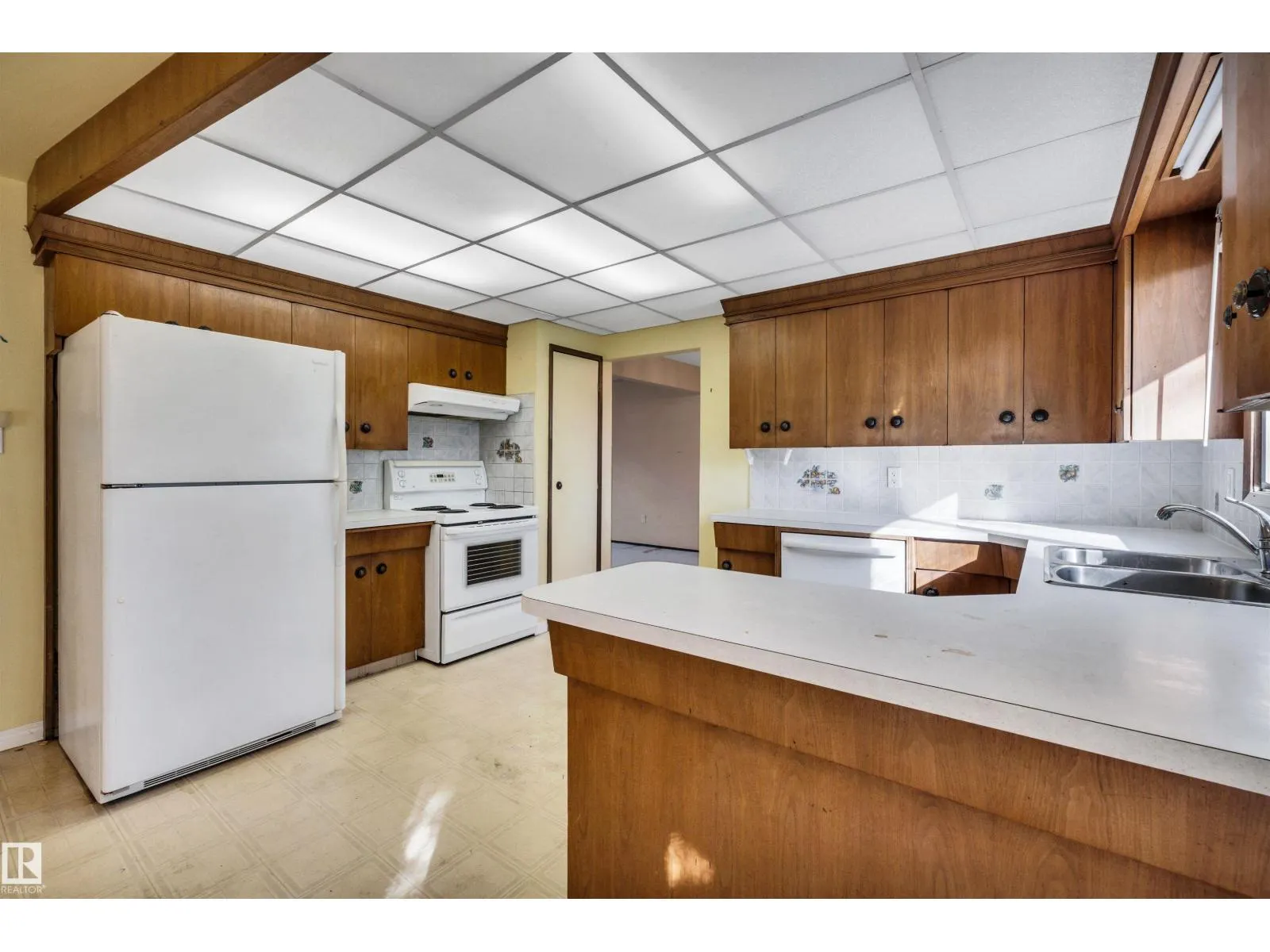 26 GLENWOOD CR