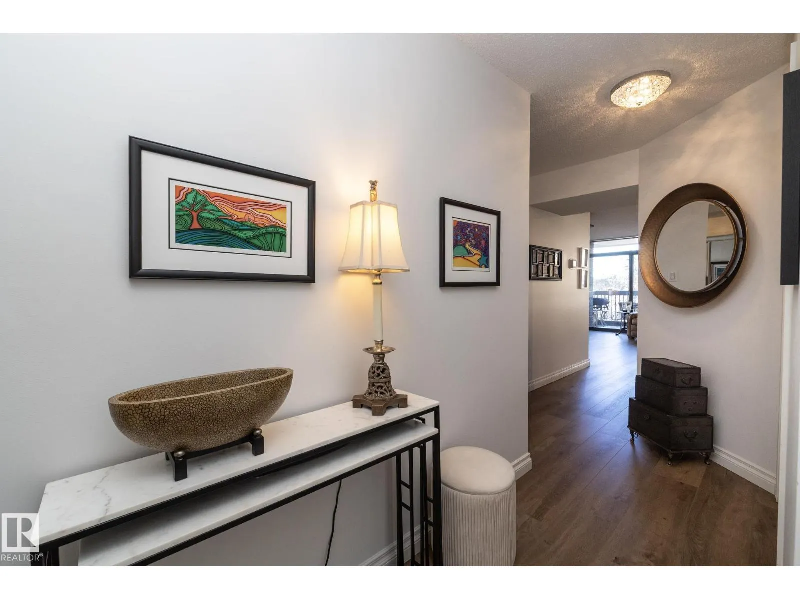 #503 10025 113 ST NW