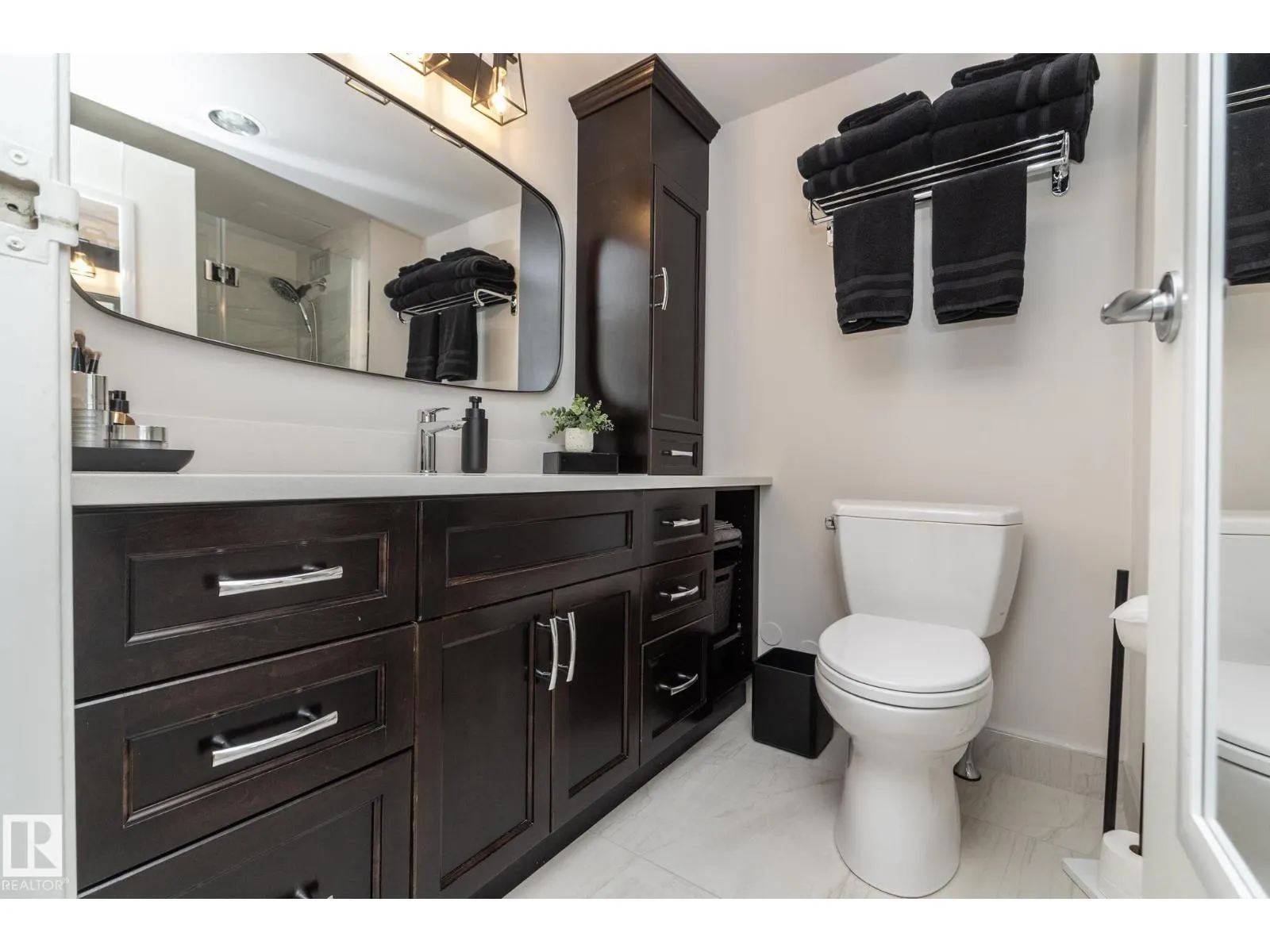 #503 10025 113 ST NW